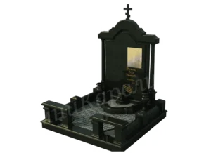 Мемориальный комплекс с колоннами MK88